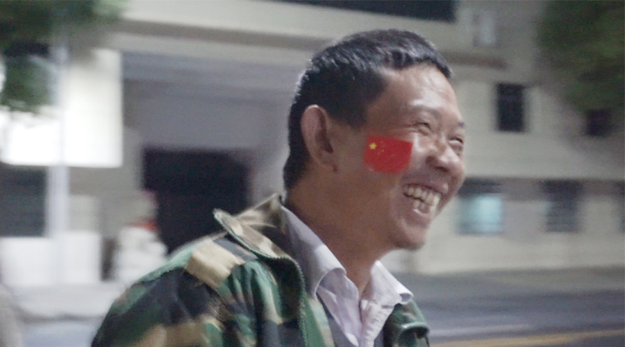 2016年國慶，冷風(fēng)有毒，但國旗暖心